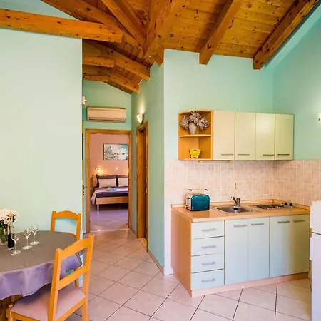 Vodnica-one Bedroom With Balcony And Partial Sea View A2 Apartman