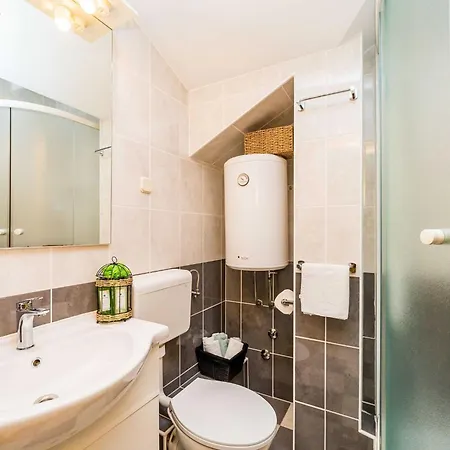 Vodnica-one Bedroom With Balcony And Partial Sea View A2 Apartman Zaton